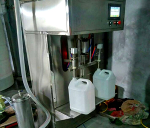 車(chē)用尿素溶液設(shè)備